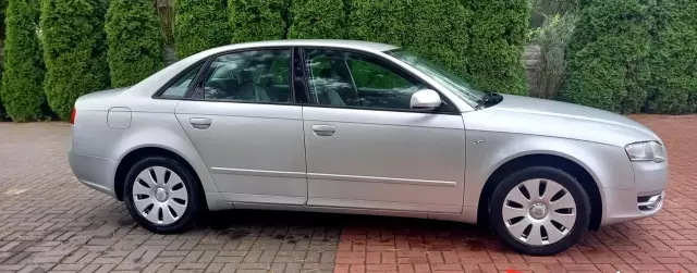AUDI A4 2.0 (130 KM)