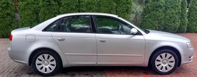 AUDI A4 2.0 (130 KM)