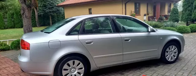 AUDI A4 2.0 (130 KM)