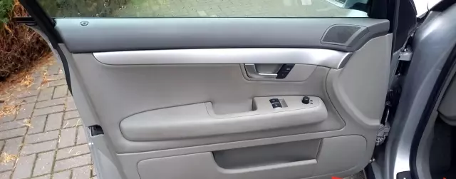 AUDI A4 2.0 (130 KM)