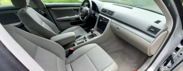 AUDI A4 2.0 (130 KM)