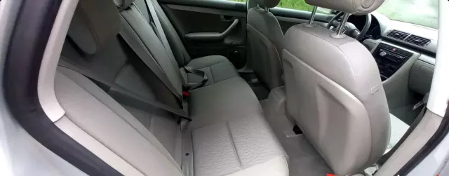 AUDI A4 2.0 (130 KM)