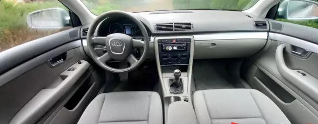 AUDI A4 2.0 (130 KM)