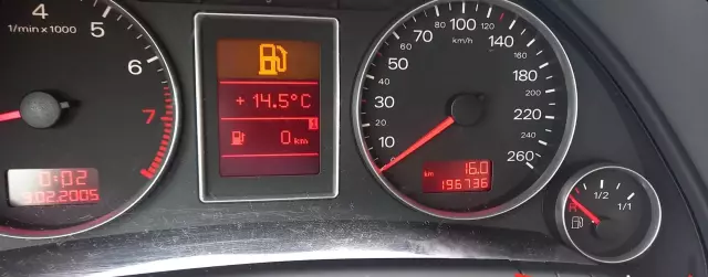 AUDI A4 2.0 (130 KM)