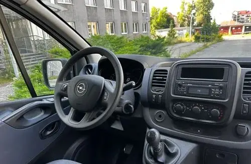 OPEL Vivaro 