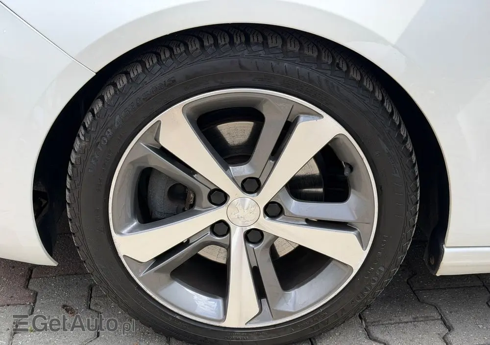 PEUGEOT 308 BlueHDi 150 Automatik Stop & Start Allure