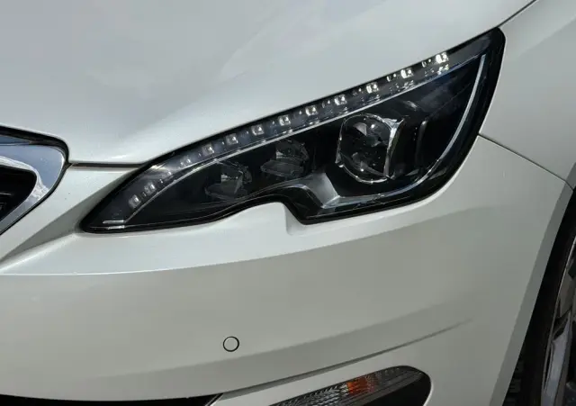 PEUGEOT 308 BlueHDi 150 Automatik Stop & Start Allure