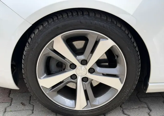 PEUGEOT 308 BlueHDi 150 Automatik Stop & Start Allure