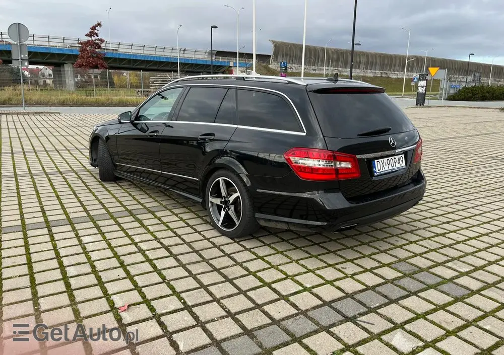 MERCEDES-BENZ Klasa E 300 CDI BlueEff Avantgarde