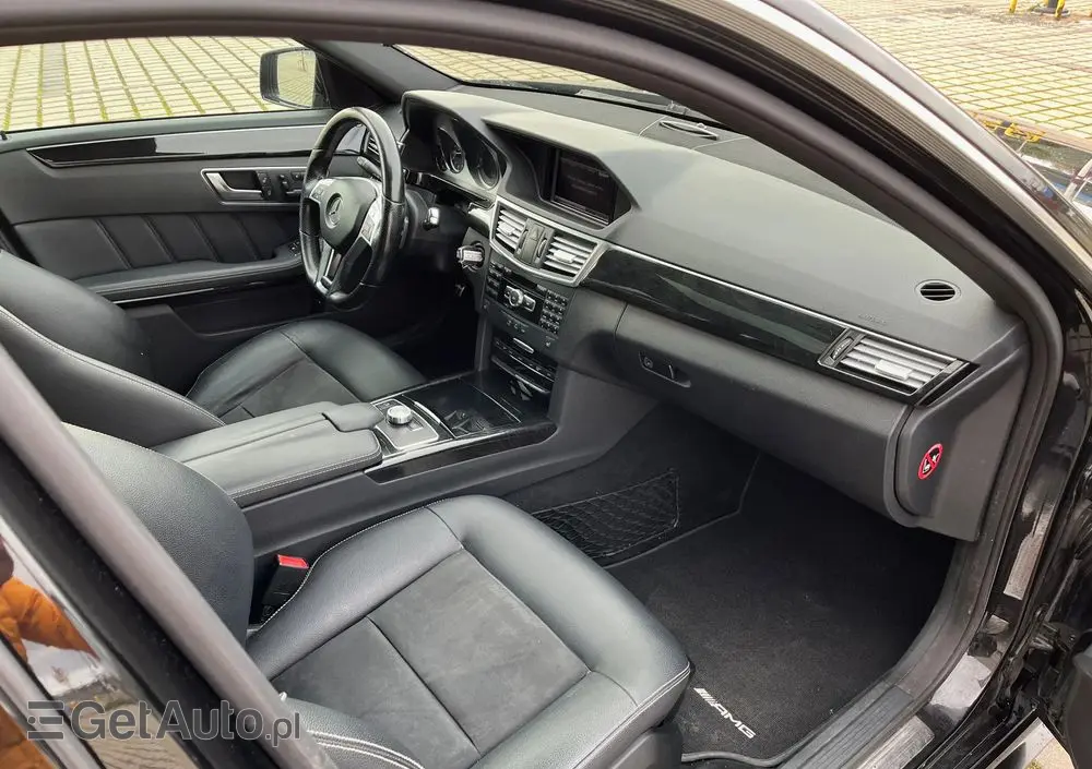 MERCEDES-BENZ Klasa E 300 CDI BlueEff Avantgarde