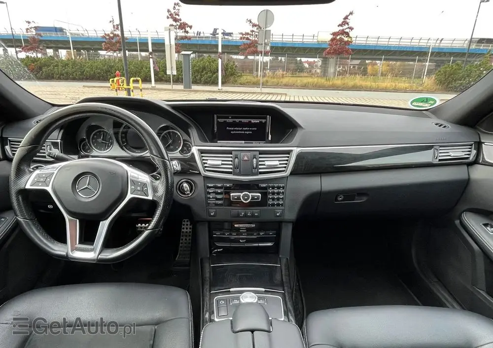 MERCEDES-BENZ Klasa E 300 CDI BlueEff Avantgarde