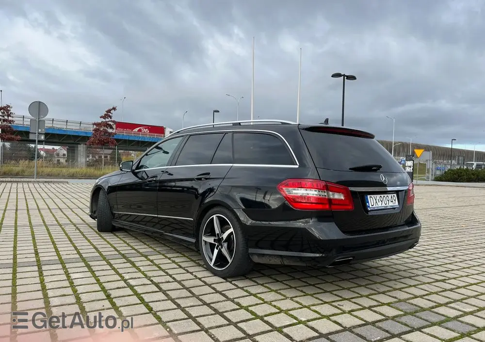 MERCEDES-BENZ Klasa E 300 CDI BlueEff Avantgarde