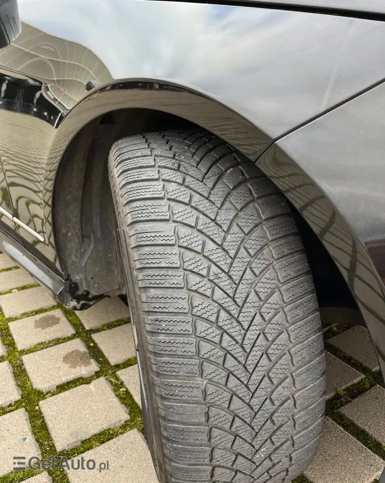 MERCEDES-BENZ Klasa E 300 CDI BlueEff Avantgarde