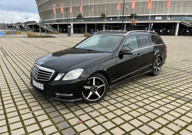 MERCEDES-BENZ Klasa E 300 CDI BlueEff Avantgarde