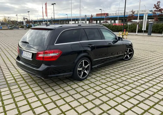 MERCEDES-BENZ Klasa E 300 CDI BlueEff Avantgarde