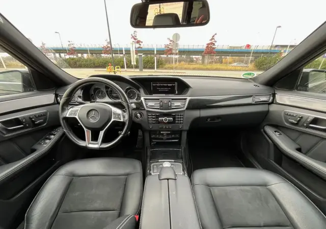 MERCEDES-BENZ Klasa E 300 CDI BlueEff Avantgarde