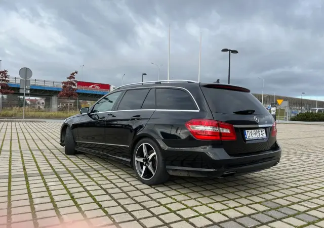 MERCEDES-BENZ Klasa E 300 CDI BlueEff Avantgarde