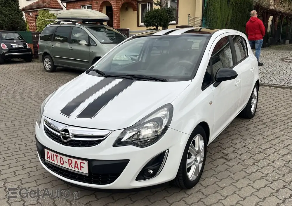 OPEL Corsa 1.2 16V Edition 150