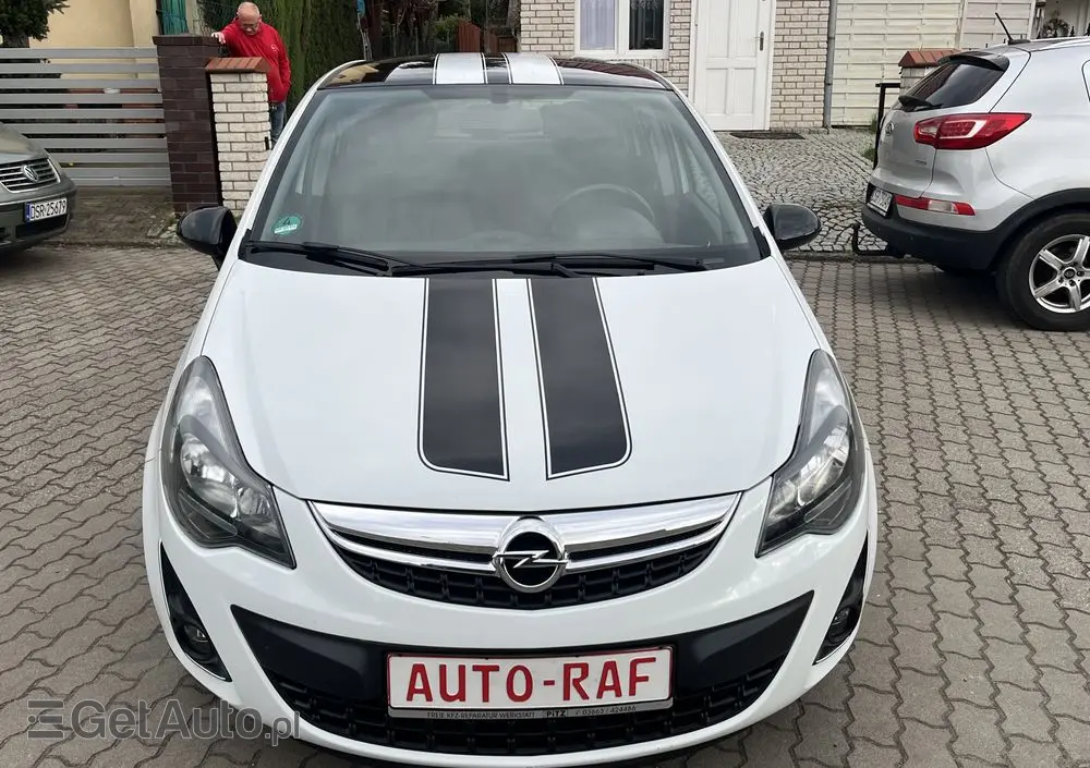 OPEL Corsa 1.2 16V Edition 150