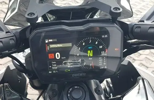 DUCATI Diavel 