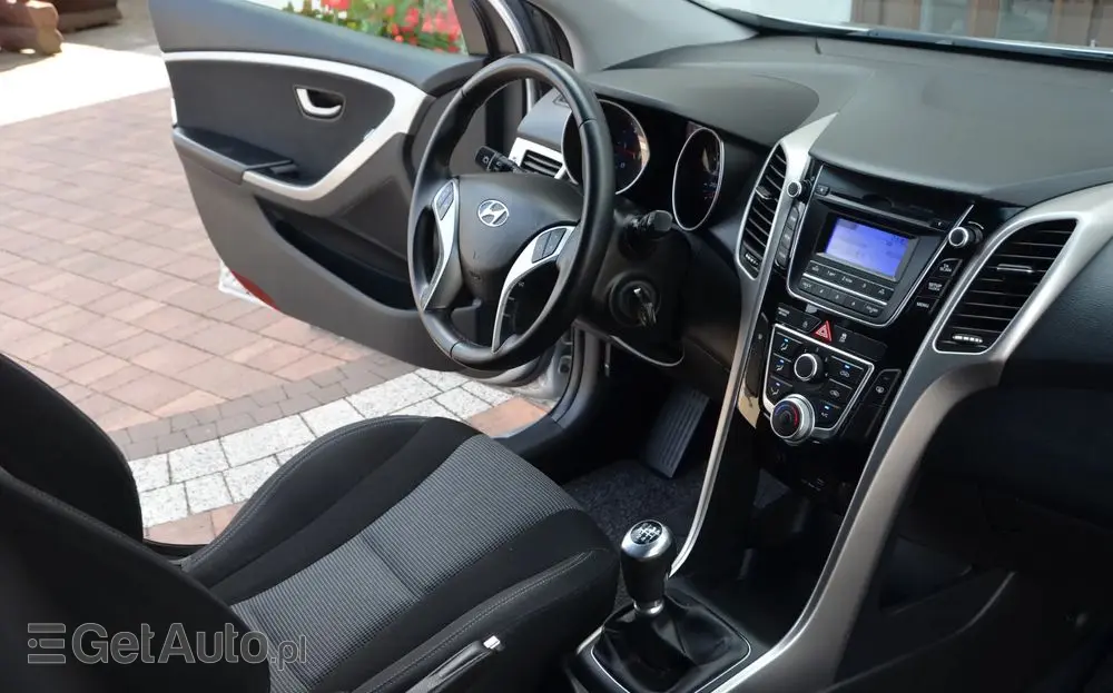 HYUNDAI I30 