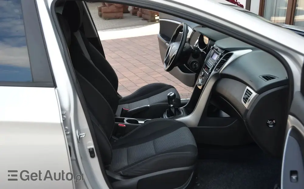 HYUNDAI I30 