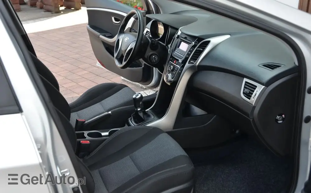 HYUNDAI I30 