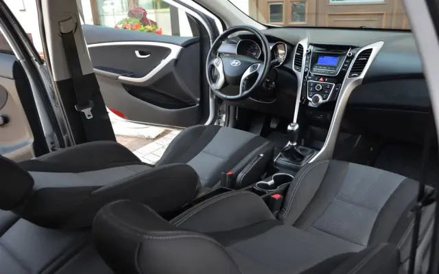 HYUNDAI I30 