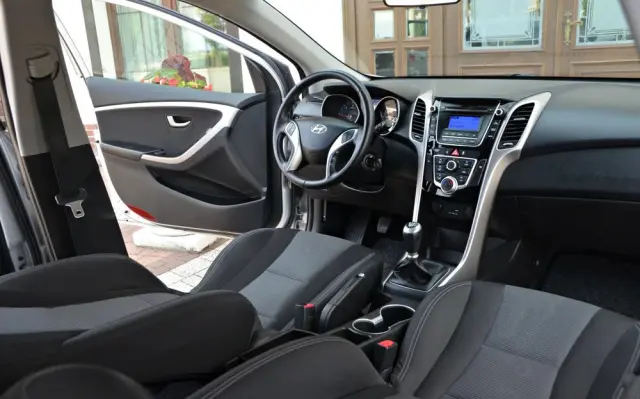 HYUNDAI I30 