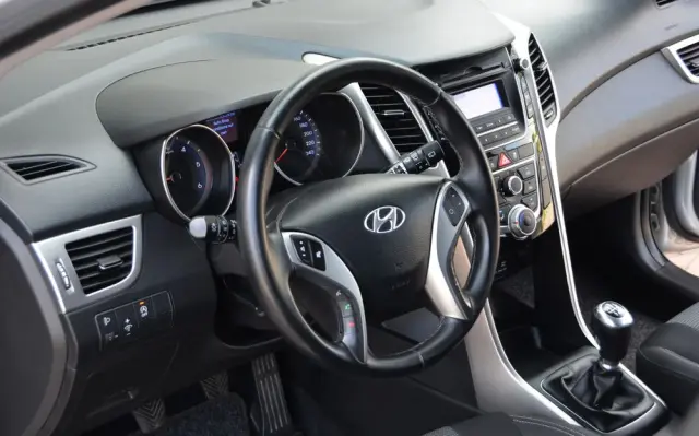 HYUNDAI I30 