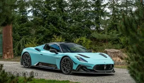 MASERATI MC20 