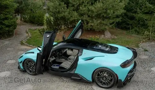 MASERATI MC20 