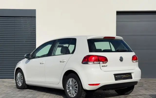 VOLKSWAGEN Golf 1.4 Trendline