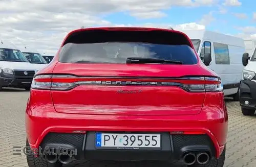 PORSCHE Macan 