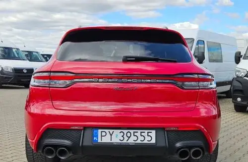 PORSCHE Macan 