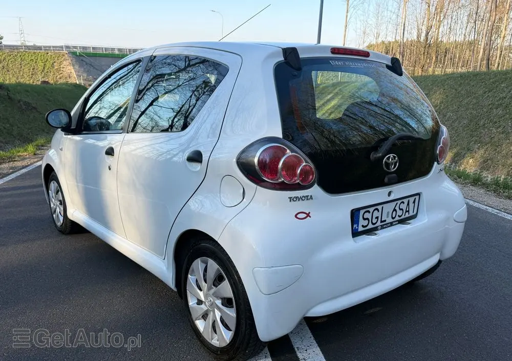 TOYOTA Aygo 1.0 VVT-i Sprint