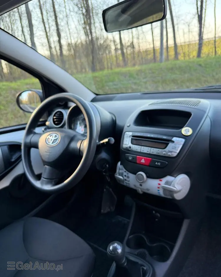 TOYOTA Aygo 1.0 VVT-i Sprint