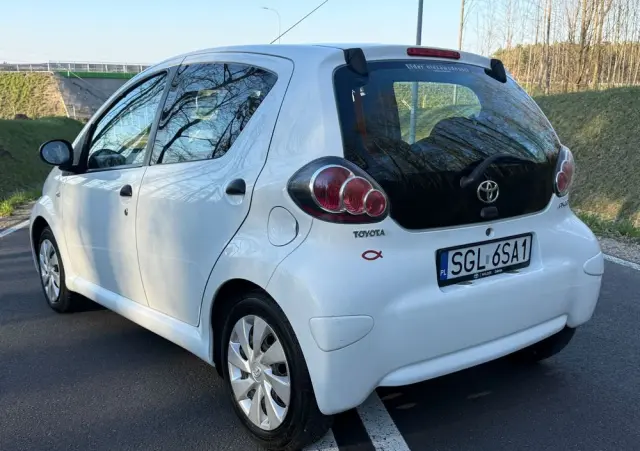 TOYOTA Aygo 1.0 VVT-i Sprint