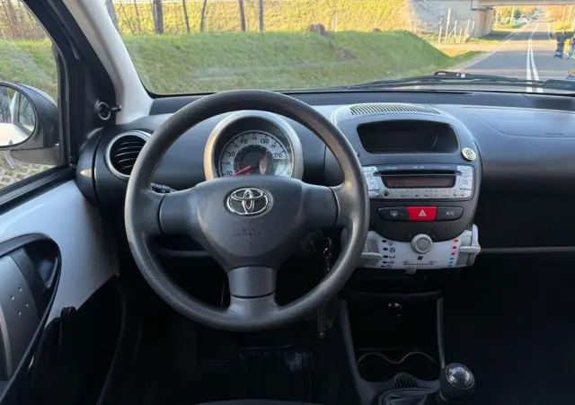 TOYOTA Aygo 1.0 VVT-i Sprint