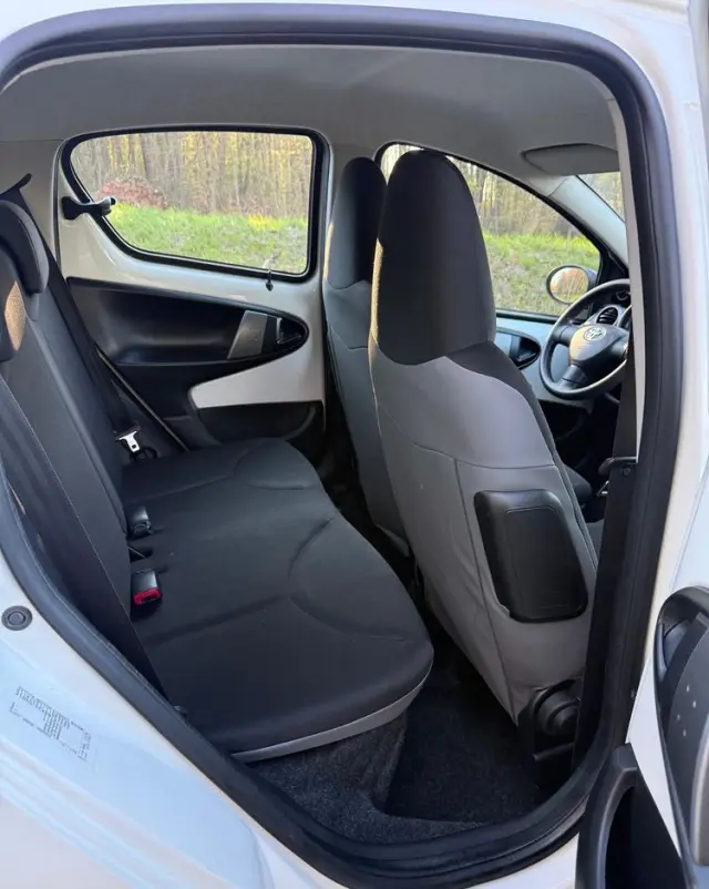 TOYOTA Aygo 1.0 VVT-i Sprint