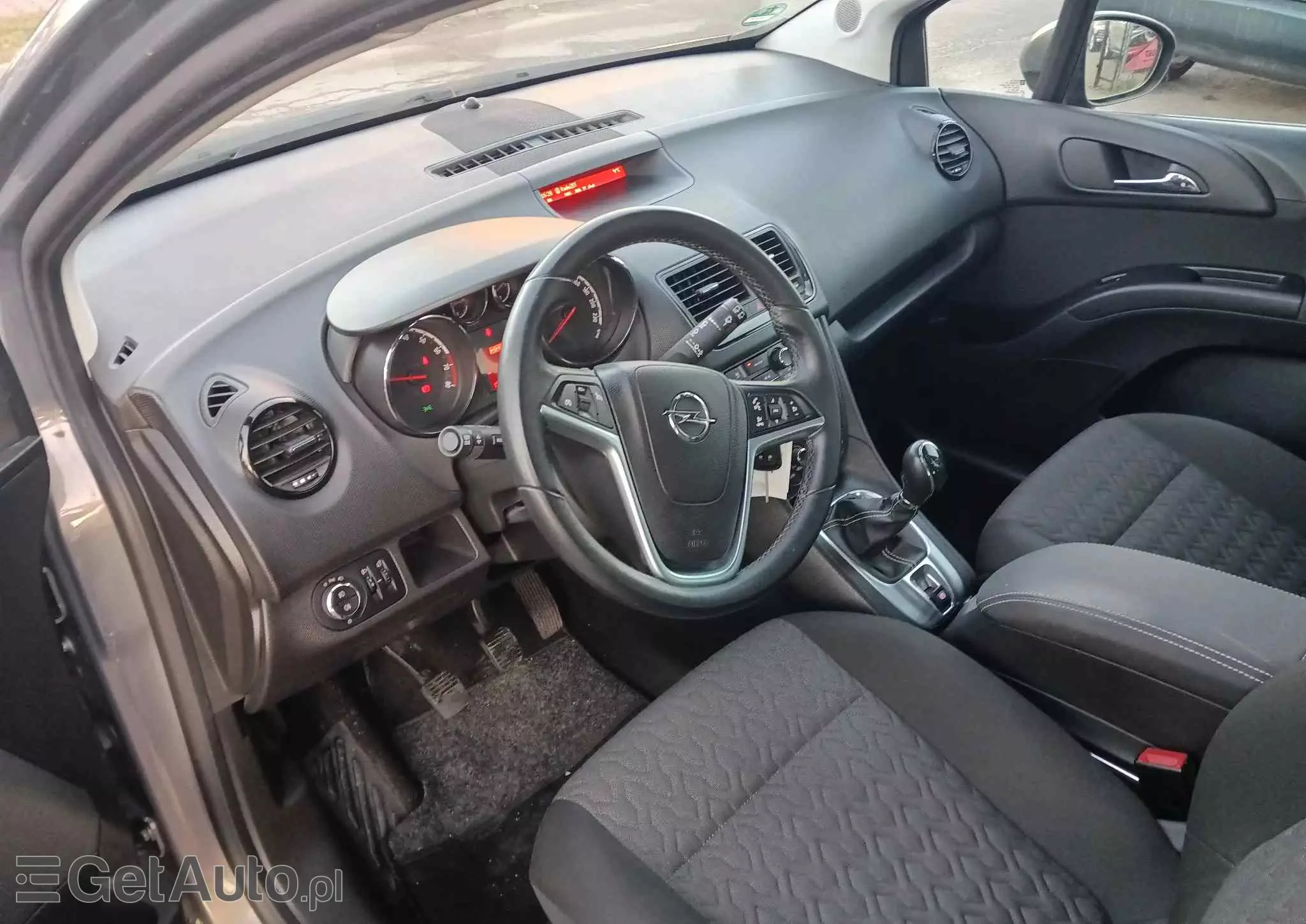 OPEL Meriva 1.4 Design Edition