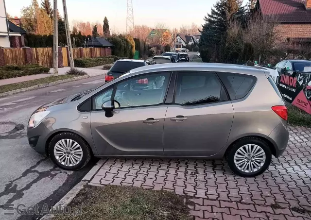 OPEL Meriva 1.4 Design Edition
