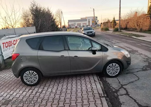 OPEL Meriva 1.4 Design Edition