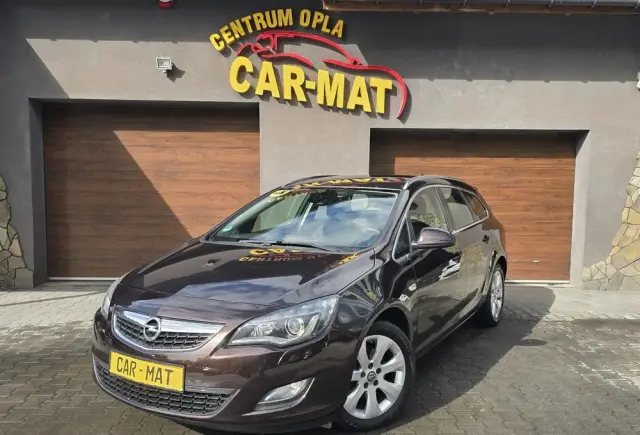 OPEL Astra 1.6 Turbo Innovation
