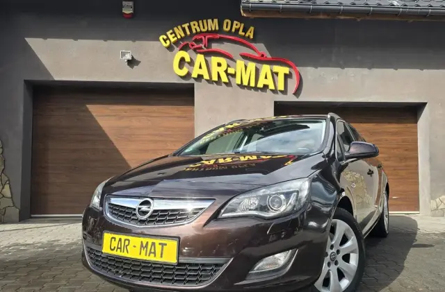 OPEL Astra 1.6 Turbo Innovation