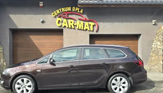 OPEL Astra 1.6 Turbo Innovation