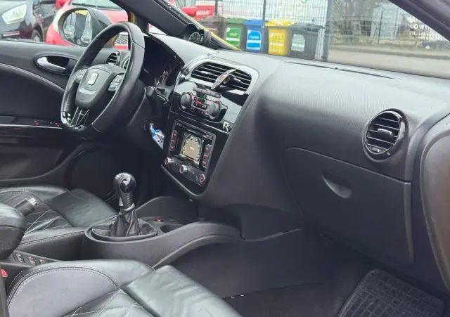 SEAT Leon 2.0 T FSI Cupra R