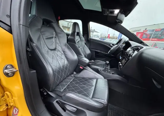 SEAT Leon 2.0 T FSI Cupra R