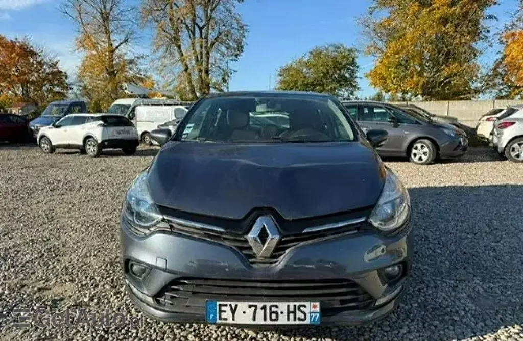 RENAULT Clio 