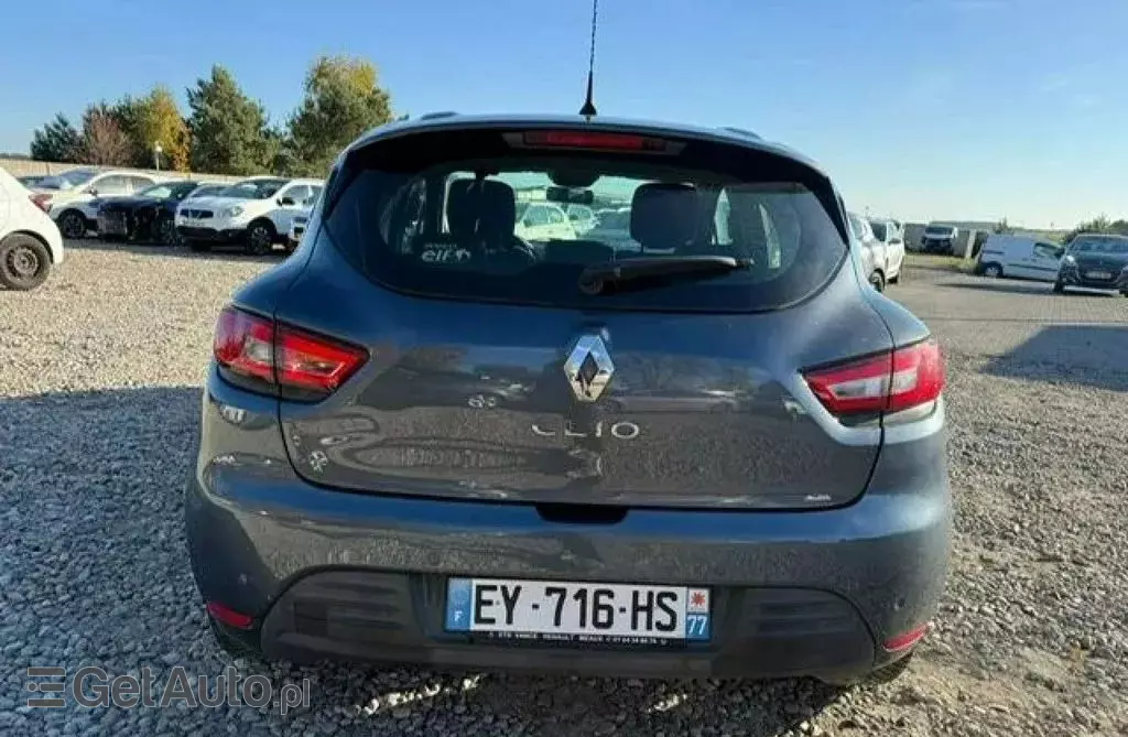 RENAULT Clio 